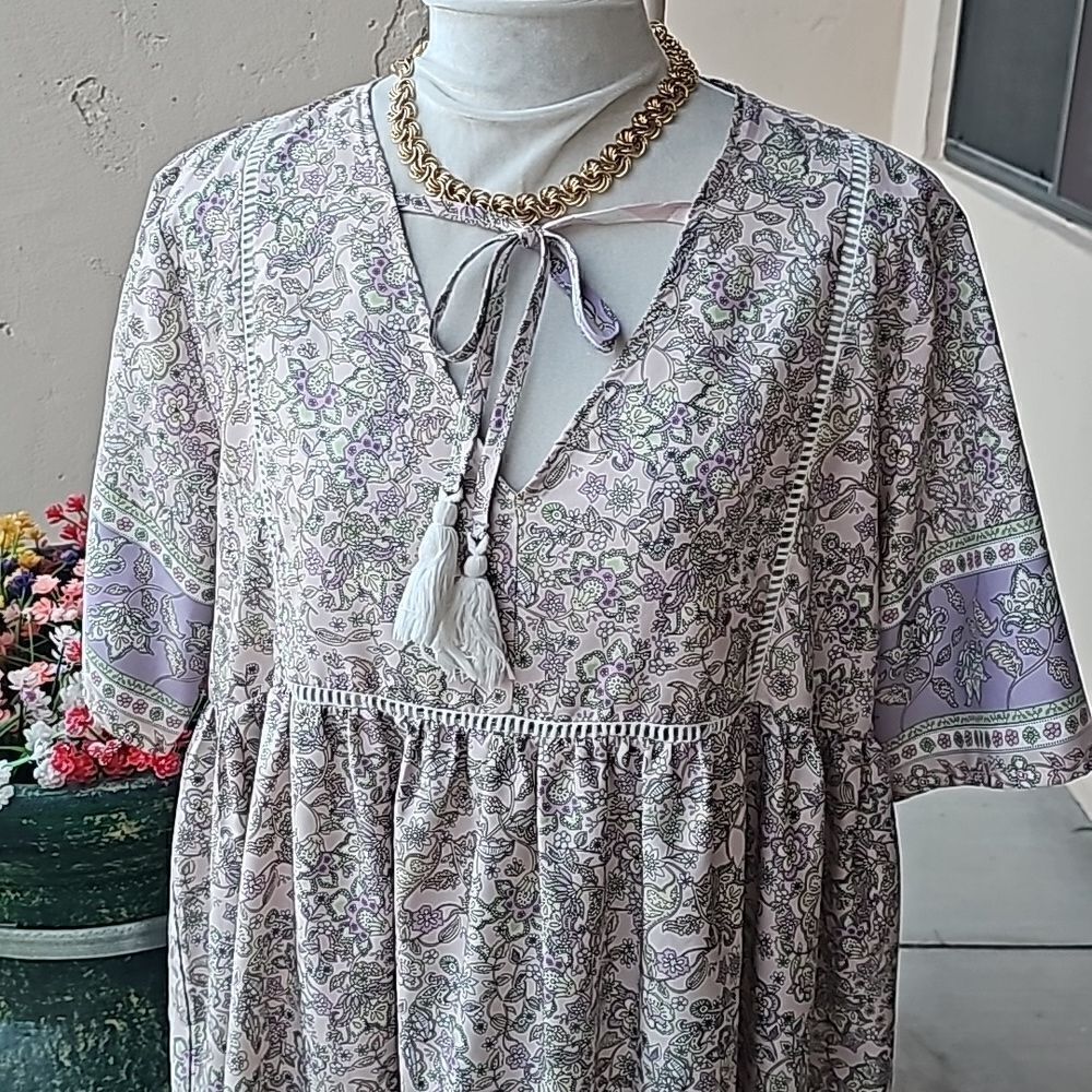 Floral print pullover shift dress v neck size XL